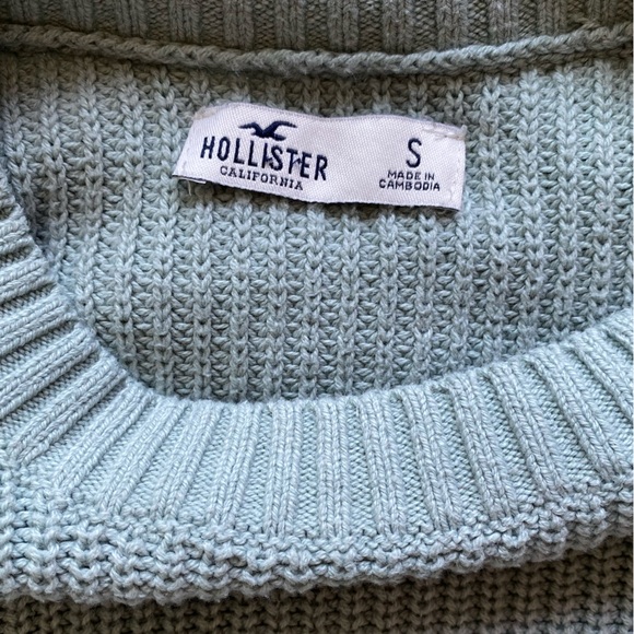 Hollister Light Blue Knit Crewneck Sweater - Picture 3 of 4